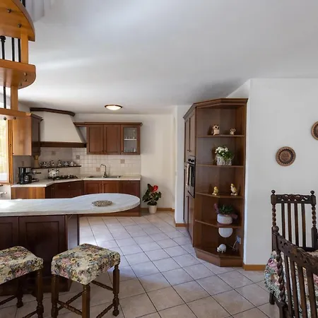 Casa Rita App 1 Daire Tremosine